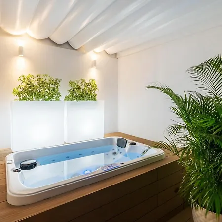 The Terraces Luxury Penthouses, 1d Apartment